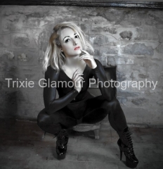 catsuit-gothic-look